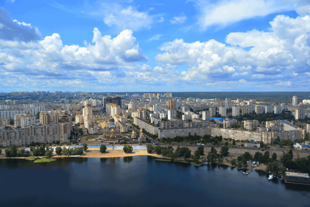 Vuelo panorámico en helicóptero sobre Kiev – 18 minutos